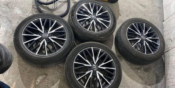 TOYOTA CHR C-HR 18" 225/50/18 ALLOY WHEEL