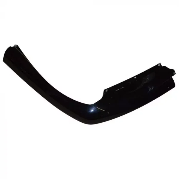 TRIM LOWER REAR BUMPER RIGHT (7303524U)